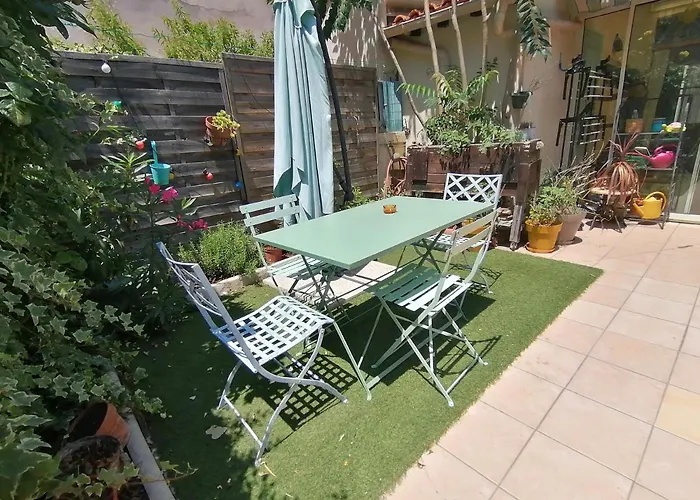 Jolie Maison Avec Terrasse Au Centre-Ville D\'Arles