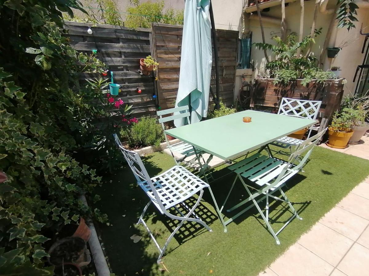 Jolie Maison Avec Terrasse Au Centre-ville D'arles * Arles