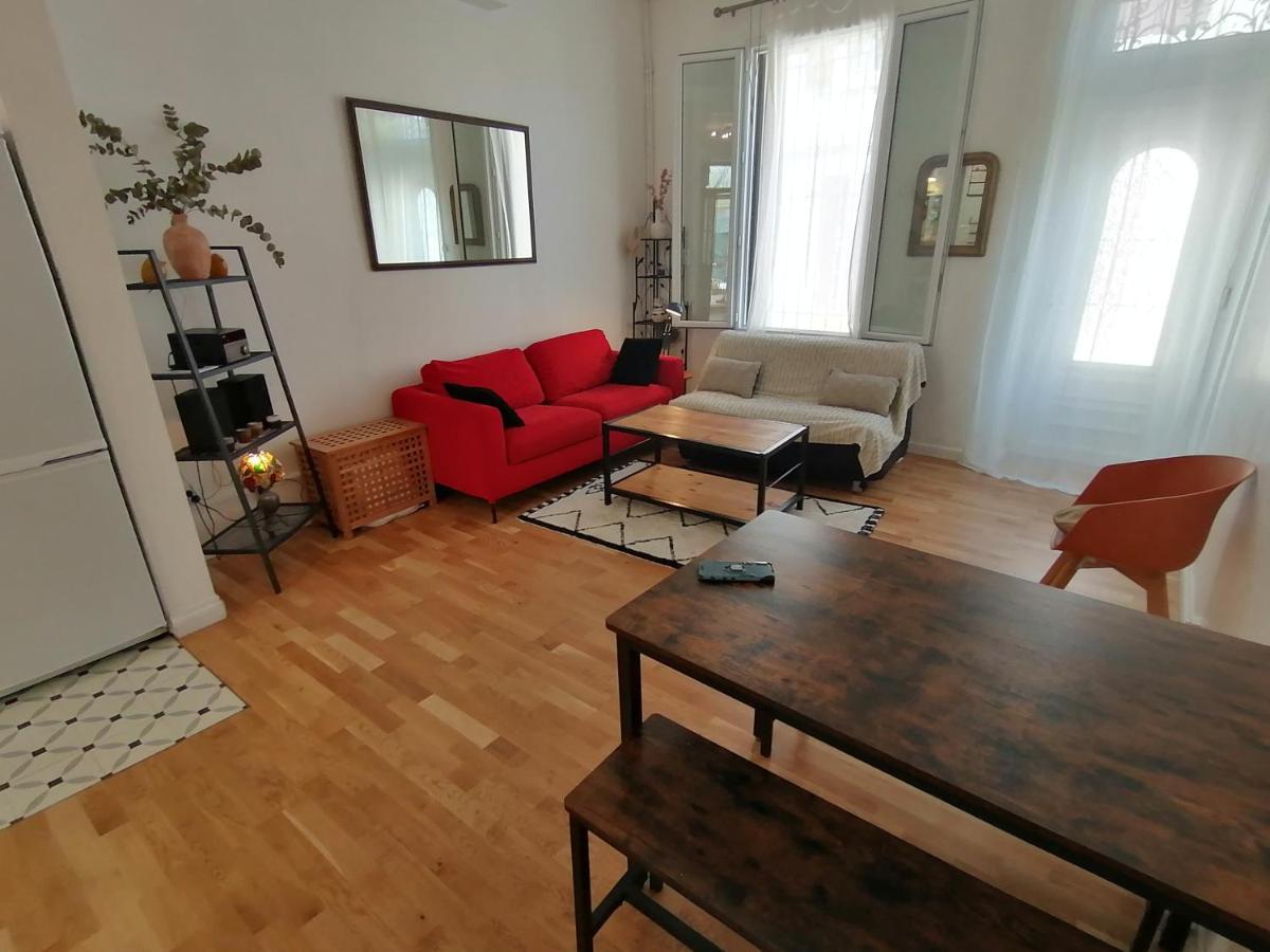 Jolie Maison Avec Terrasse Au Centre-ville D'arles Ferienhaus *
