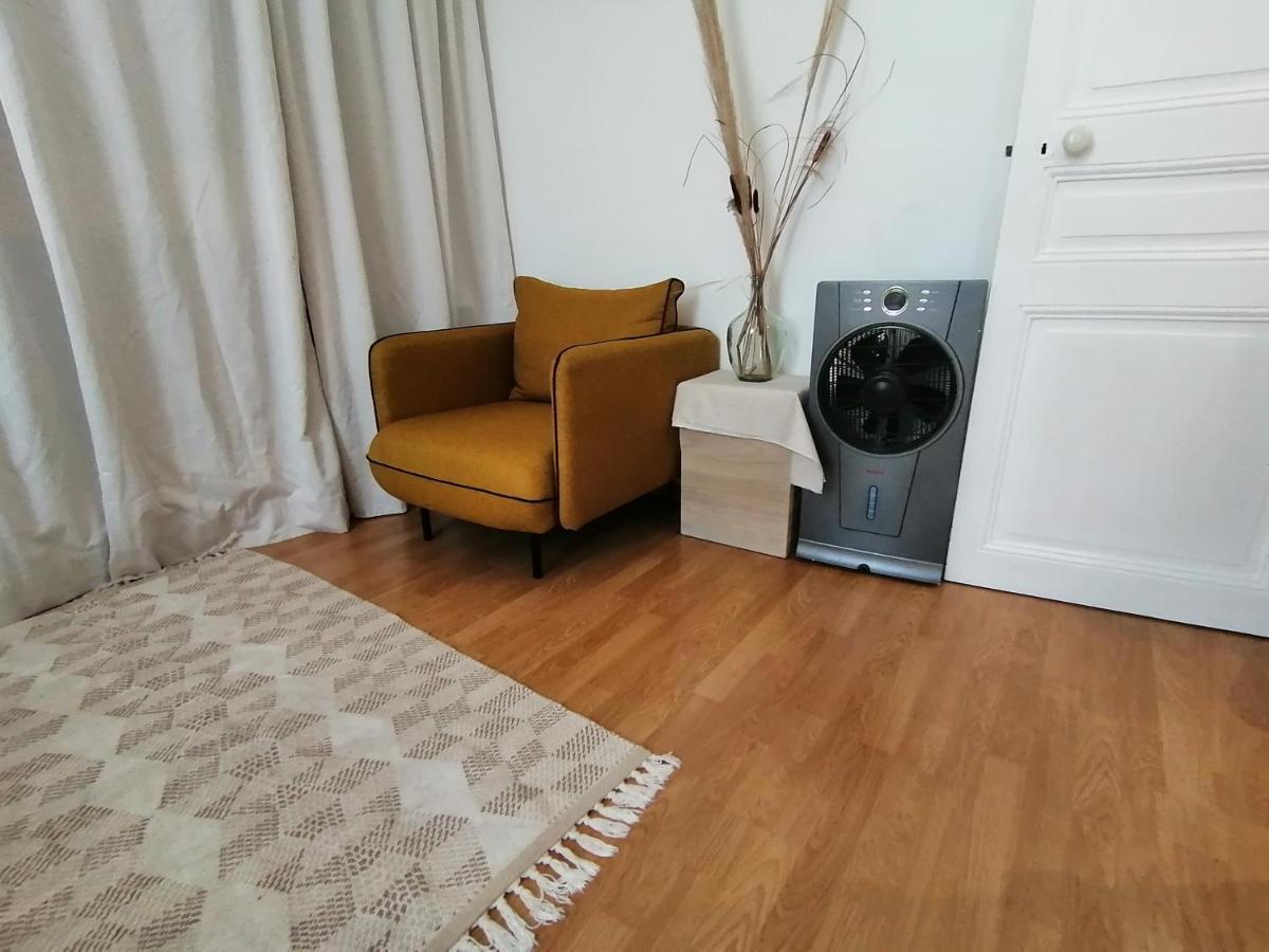 Jolie Maison Avec Terrasse Au Centre-ville D'arles Ferienhaus *
